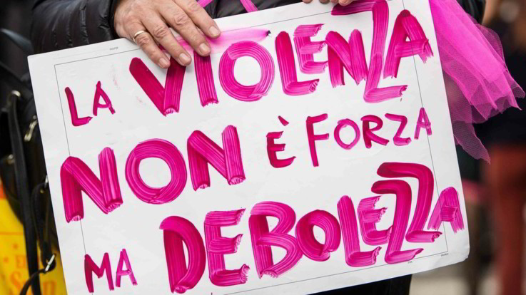 Violenza sulle donne, report shock dell'Istat: "Stupro? Colpa di come si vestono"