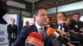 Alitalia, Conte: “Non c’è soluzione di mercato a portata di mano”