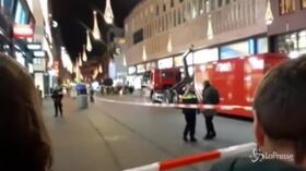 Olanda, assalto con coltello nelle vie dello shopping all’Aia
