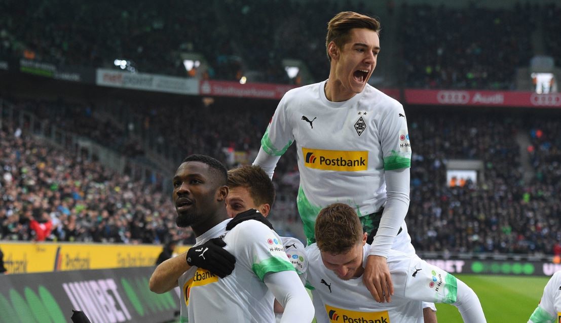Bundesliga, Bayern ko in casa. Il Gladbach torna primo