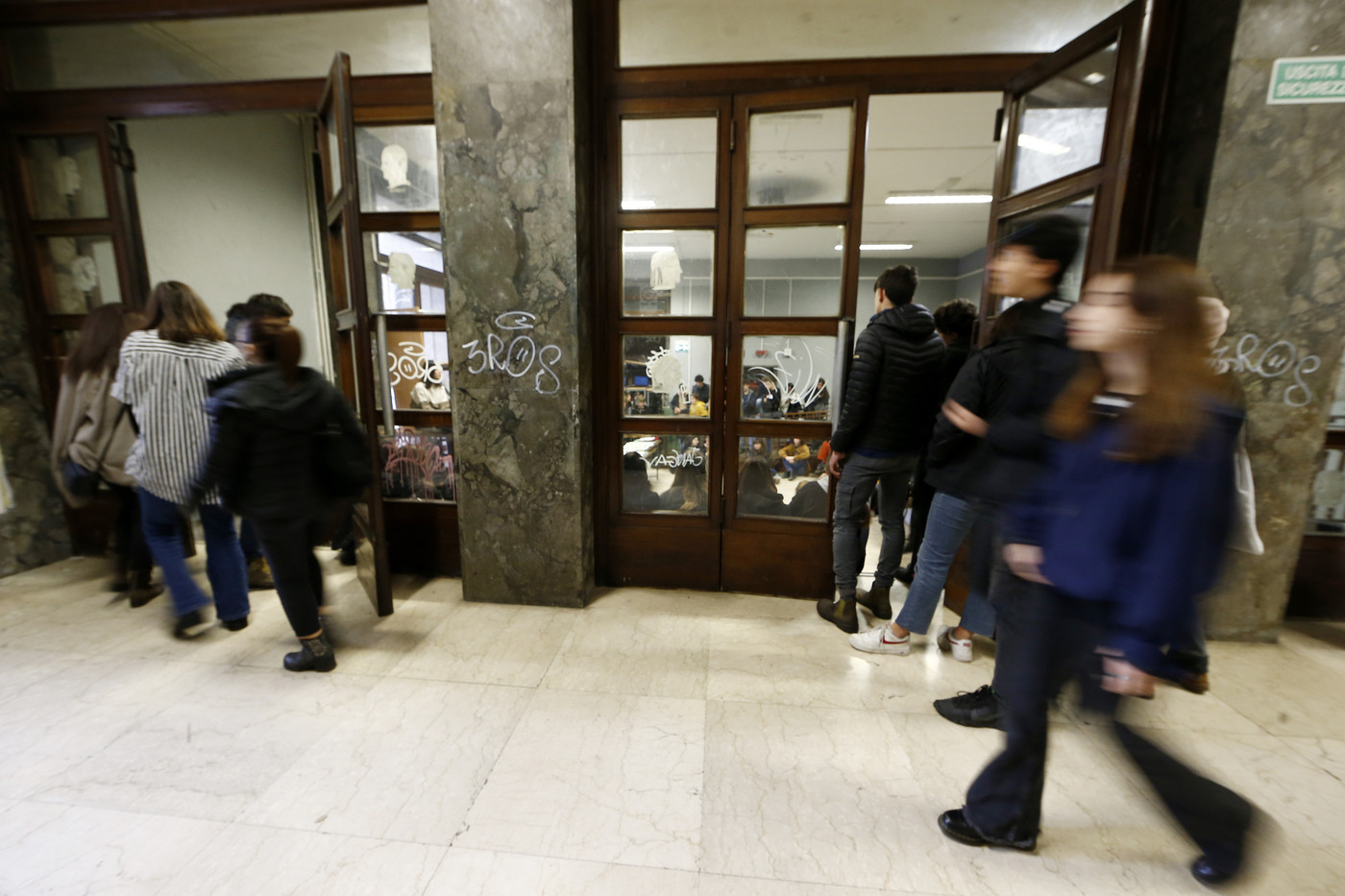 Scuola, per gli studenti italiani difficoltà nella lettura e nelle scienze