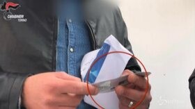 Torino: biglietti falsi a turisti per vedere la Juve, misura cautelare per 9 bagarini