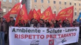 Operai in piazza a Roma, Landini: “Rimettere al centro il lavoro”