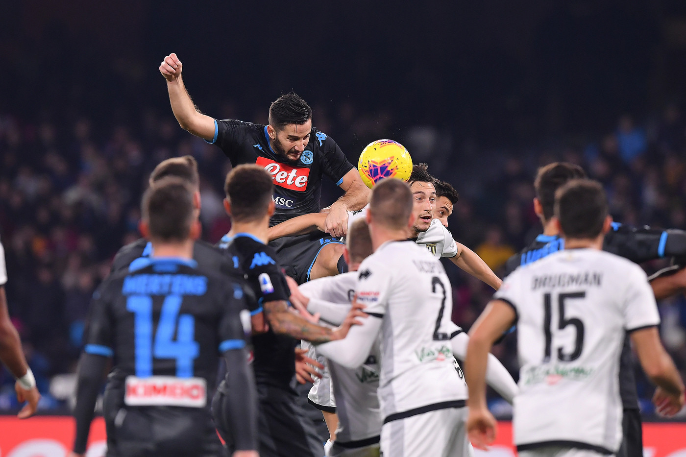 Calcio, Serie A: Il Napoli battuto in casa dal Parma 2-1