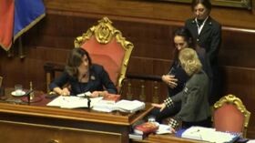 Senato, De Petris ai colleghi: “Facciamo tutti il test antidroga”
