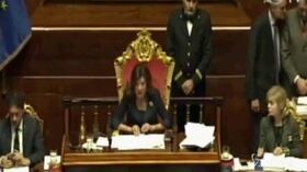 Il Senato approva la manovra, 166 sì