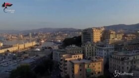 Ordigno davanti a Poste a Genova, arrestato anarchico