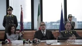 I magistrati: “Rosso a braccetto con i mafiosi per prendere voti”
