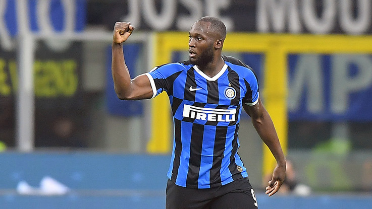 Inter travolgente, Genoa battuto 4-0 con super Lukaku