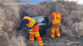 Usa, macchina intrappolata nei rotolacampi