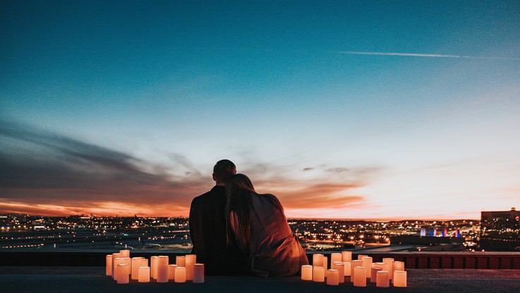 L'oroscopo di domenica 5 gennaio, Cancro: momenti indimenticabili in amore