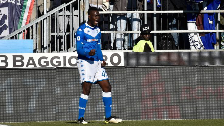 Balotelli l'uomo dei due decenni, suo il primo gol anche degli anni venti