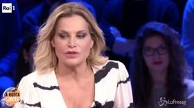 Simona Ventura: “Dicevano che facevo uso di droghe, mi hanno fatto smettere di lavorare”