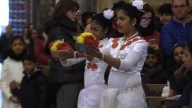 Epifania, la messa multietnica al Duomo di Napoli
