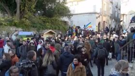 Le Sardine con Mimmo Lucano: “Epifania, ogni Salvini porta via”