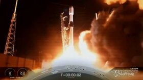 SpaceX ha lanciato nello spazio altri 60 mini satelliti internet