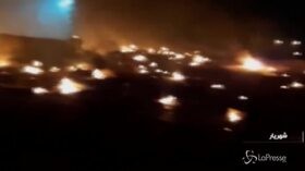 Iran, aereo ucraino precipita vicino a Teheran: i resti in fiamme