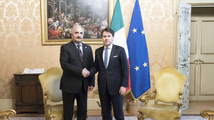 Libia, P.Chigi tenta mediazione. Arriva Haftar ma al-Serraj si sfila