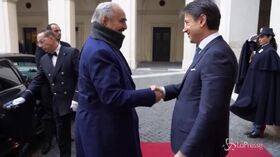Libia, Palazzo Chigi tenta mediazione: arriva Haftar ma al-Sarraj si sfila