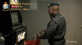 Gli affari della mafia nei videopoker, 36 arresti in Puglia