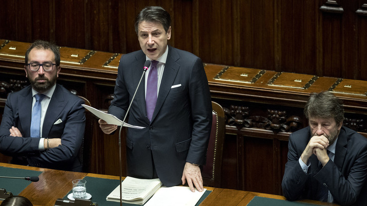 Conte media, passi avanti su prescrizione. Iv su barricate per Autostrade