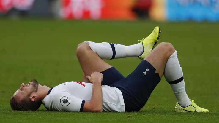Tottenham, Kane fuori fino ad aprile: dovrà essere operato al ginocchio