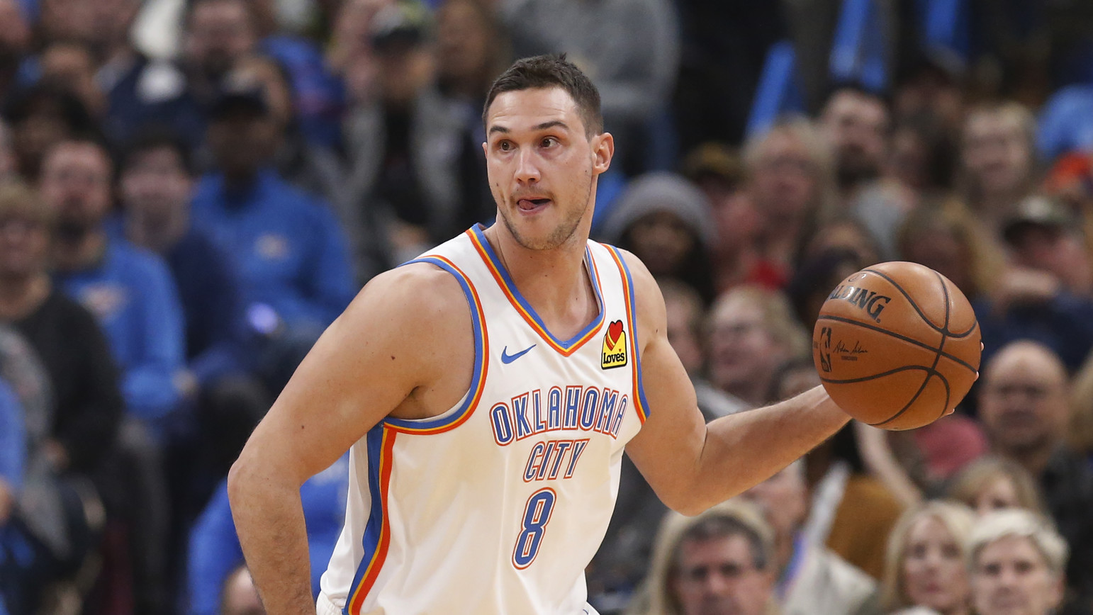 Nba, Gallinari trascina Okc contro Houston, Philadelphia ok