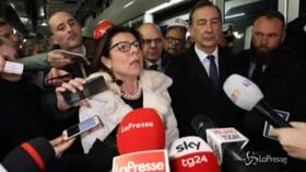 Autostrade, De Micheli: “Interventi sui viadotti triplicati”