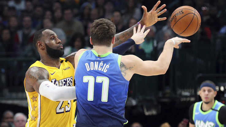 Nba, James batte Doncic. Si rivede Melli, Belinelli ancora ko
