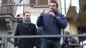 Salvini: “Se Berlinguer vedesse Renzi e Zingaretti cambierebbe marciapiede”