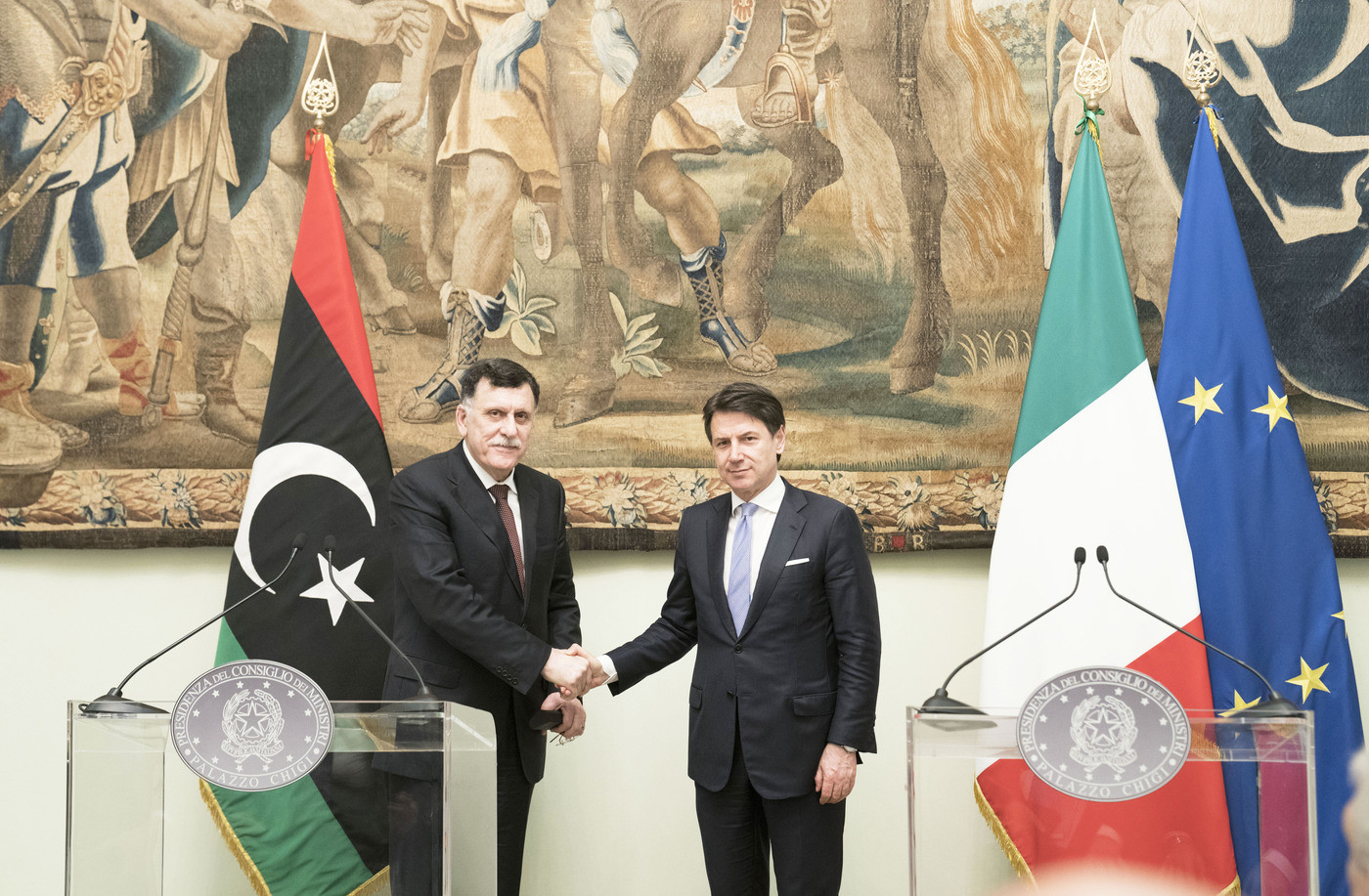 Libia, vertice tra Conte e al-Sarraj: “Serve soluzione politica”