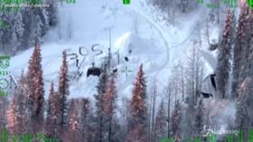 Sopravvive settimane a temperature glaciali, l’incredibile salvataggio in Alaska