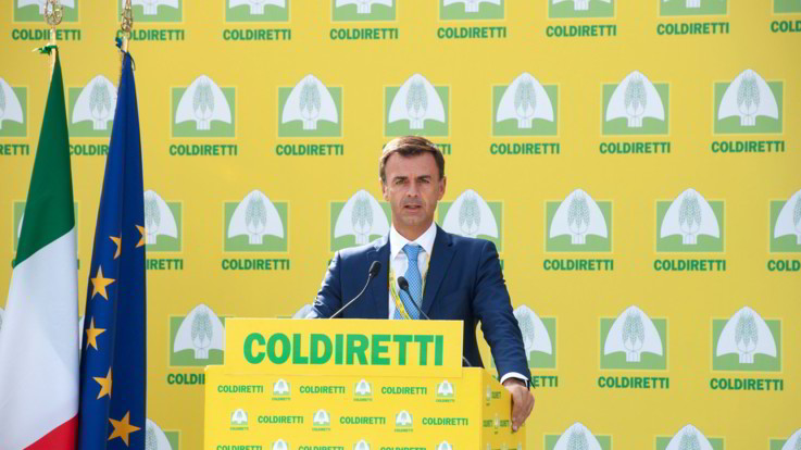 Coldiretti: "A tavola affari criminali per 24,5 mld, a rischio economia, lavoro"