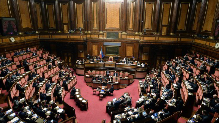 Voto dei 18enni per il Senato: arriva il sì della commissione