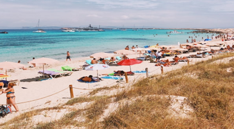Baleari, stop ‘happy hour’ per limitare eccessi turismo da sbornia