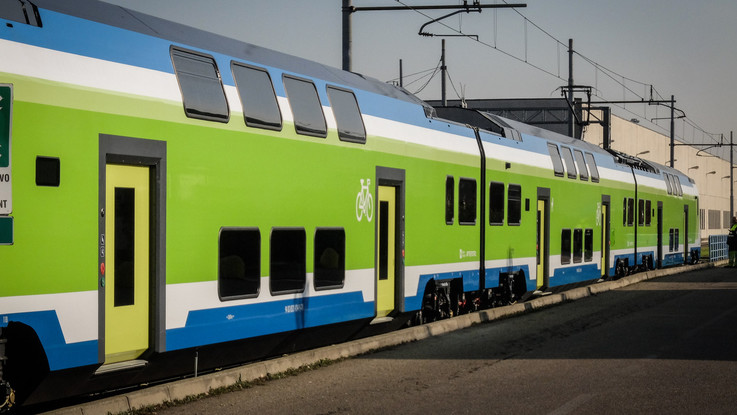 Como, capotreno aggredita da passeggero senza biglietto: nessuno interviene
