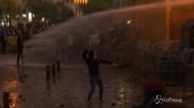 Libano, scontri tra polizia e manifestanti: decine di feriti
