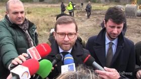 Bagnoli, al via bonifica ex Italsider e il ministro cita Troisi: “Scusate il ritardo”