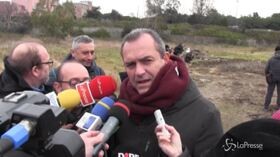 Al via bonifica Bagnoli, De Magistris: “Si vedono le ruspe che ci piacciono”