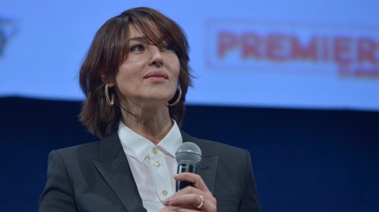 Sanremo, Monica Bellucci dà forfeit. E Fiorello difende Amadeus