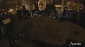 Bibbiano, cittadini in piazza con le Sardine: “Partita per la giustizia e la libertà del nostro paese”