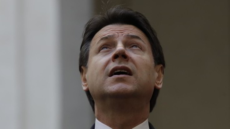 Governo, Conte al lavoro a Chigi. Renzi lo tallona: Da lunedì cambiare passo