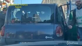 Napoli, tassisti abusivi in centro: Gdf sequestra quattro auto