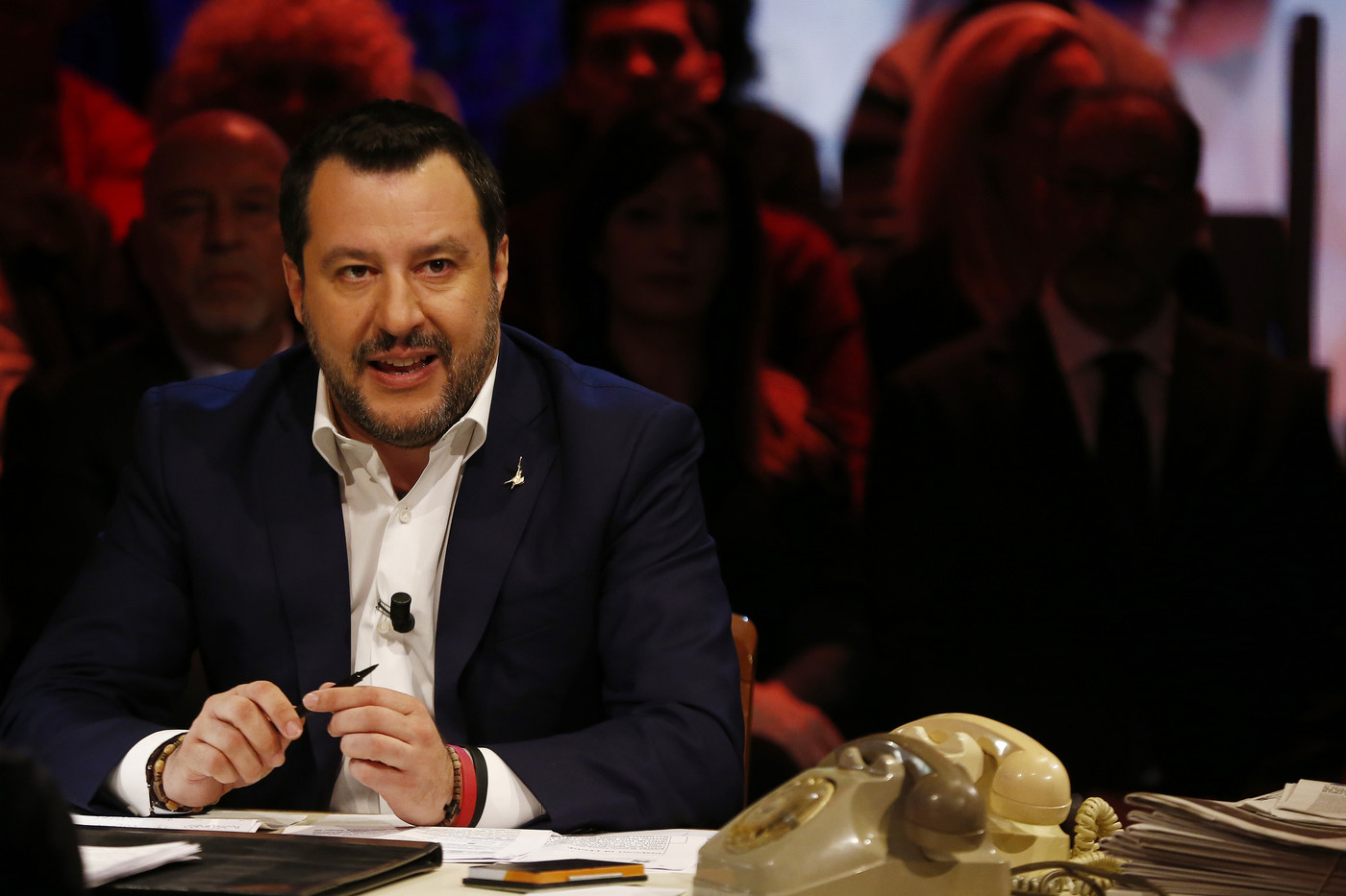 Migranti, Salvini: “Su Ocean Viking denuncio Conte e Lamorgese”