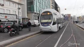 Napoli, dopo tre anni ritorna il tram