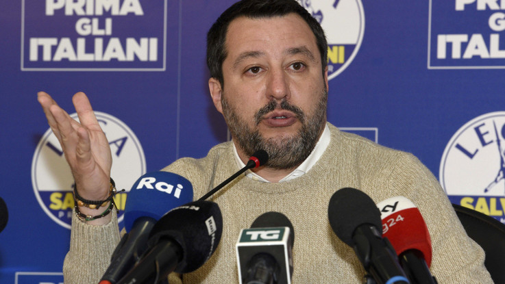 Migranti, un'altra richiesta di processo per Salvini