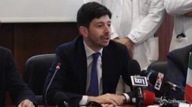 Coronavirus isolato allo Spallanzani, l’annuncio del ministro Speranza