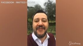 Migranti, Salvini: “Un processo al giorno, ma avanti a testa alta”