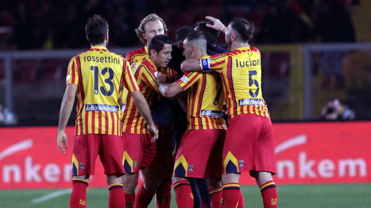 Il Lecce sconfigge il Torino 4-0