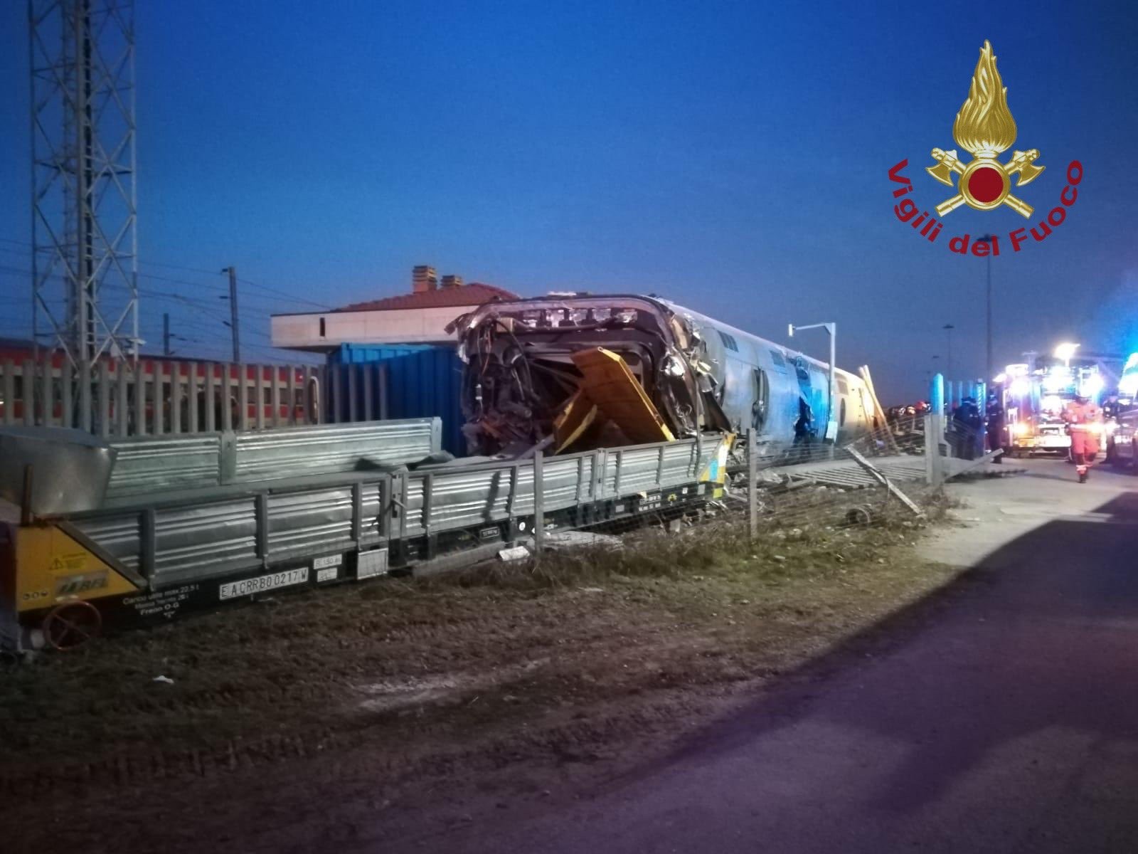 Lodi, deraglia treno ad alta velocità: morti i due macchinisti
